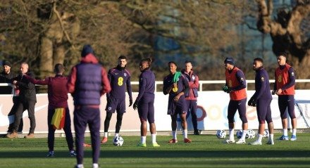 Rodgers pode ser a surpresa da primeira escalação do alemão