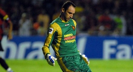 Magrão atuando pelo Sport em 2008