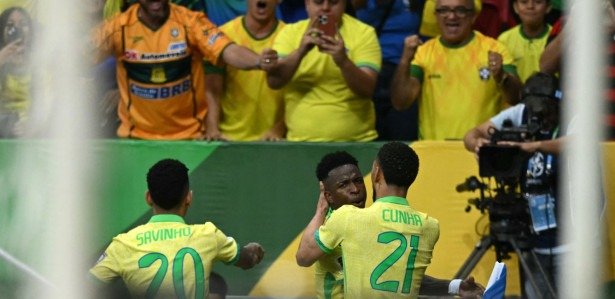 Qual canal vai passar o jogo do Brasil hoje (05/06)? TV Globo? Veja todas opções para assistir com imagens