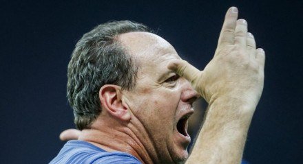 Rogério Ceni, em entrevista, comentou sobre a conquista do Baianão diante do Vitória: 