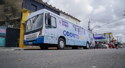 Os veículos são equipados para que os profissionais realizem os procedimentos