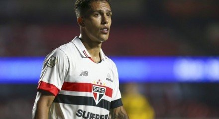 Jogador acabou perdendo espaço após a chegada de Cedric Soares 