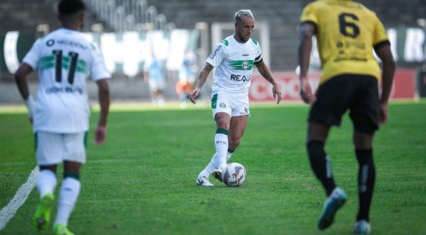 O lateral-direito teve o seu contrato rescindido em comum acordo na última quarta-feira e usou as redes socias para agradecer o clube e a torcida.