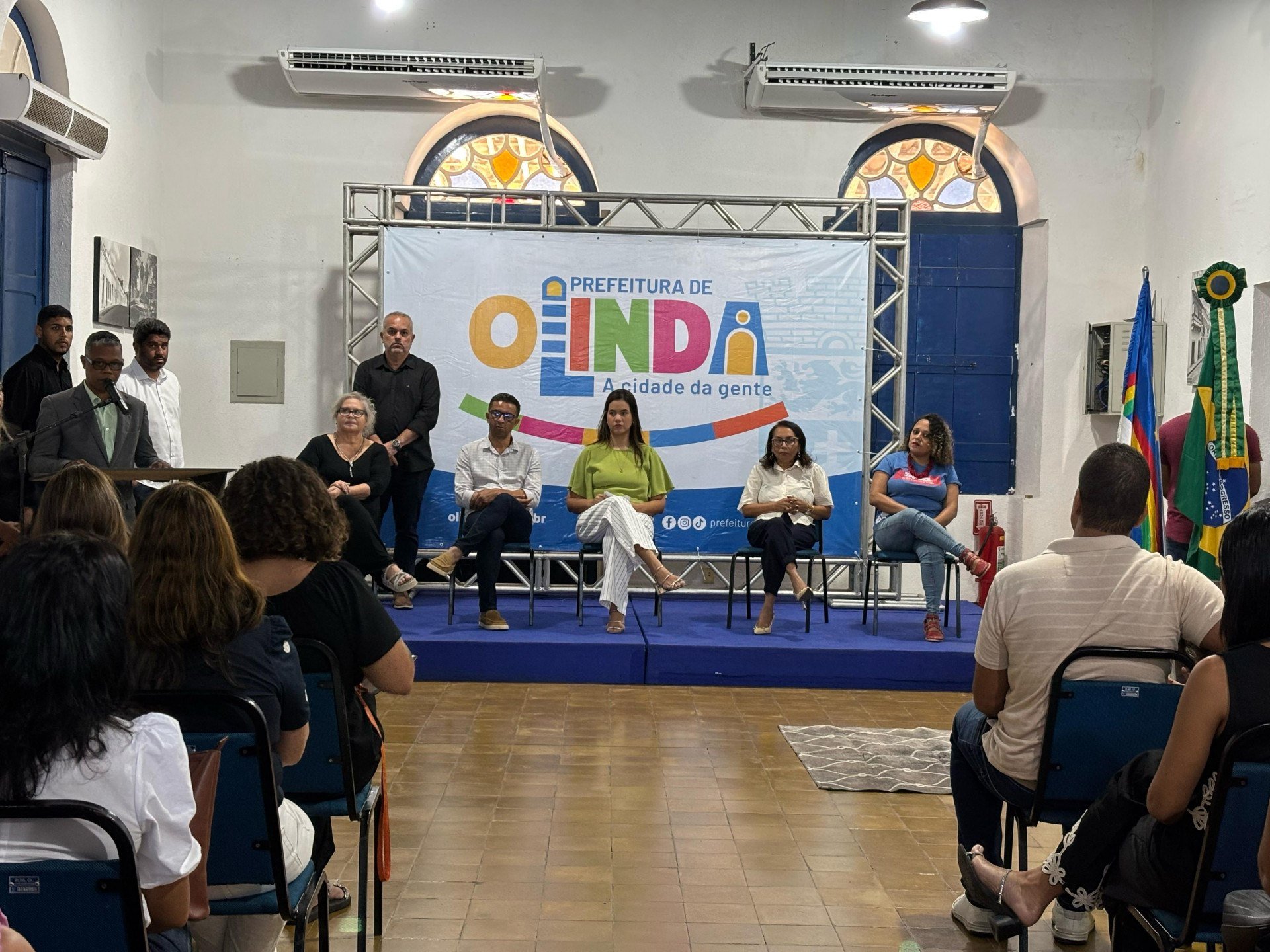 Foto da capa: Enem e Educação