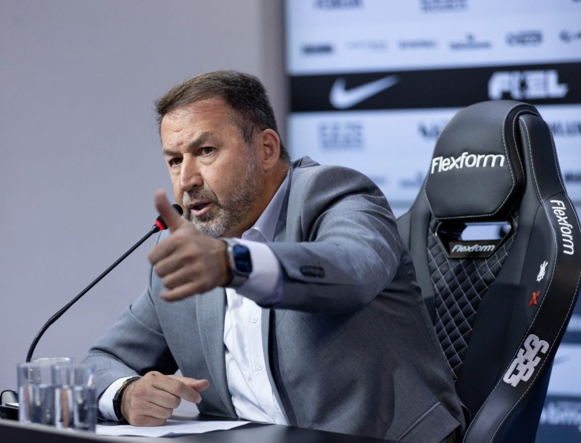 Dívida do Corinthians sobe para mais de 700 milhões após um ano