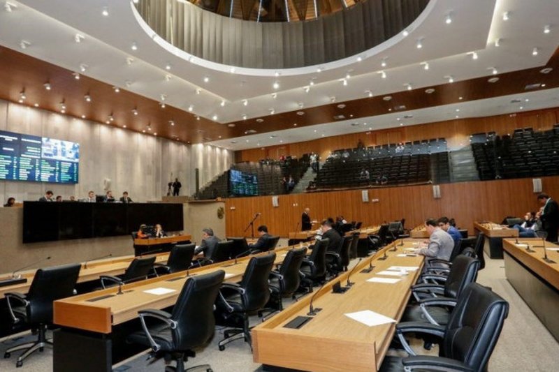 Deputados mantiveram vetos da governadora a emendas apresentadas à LDO 2026