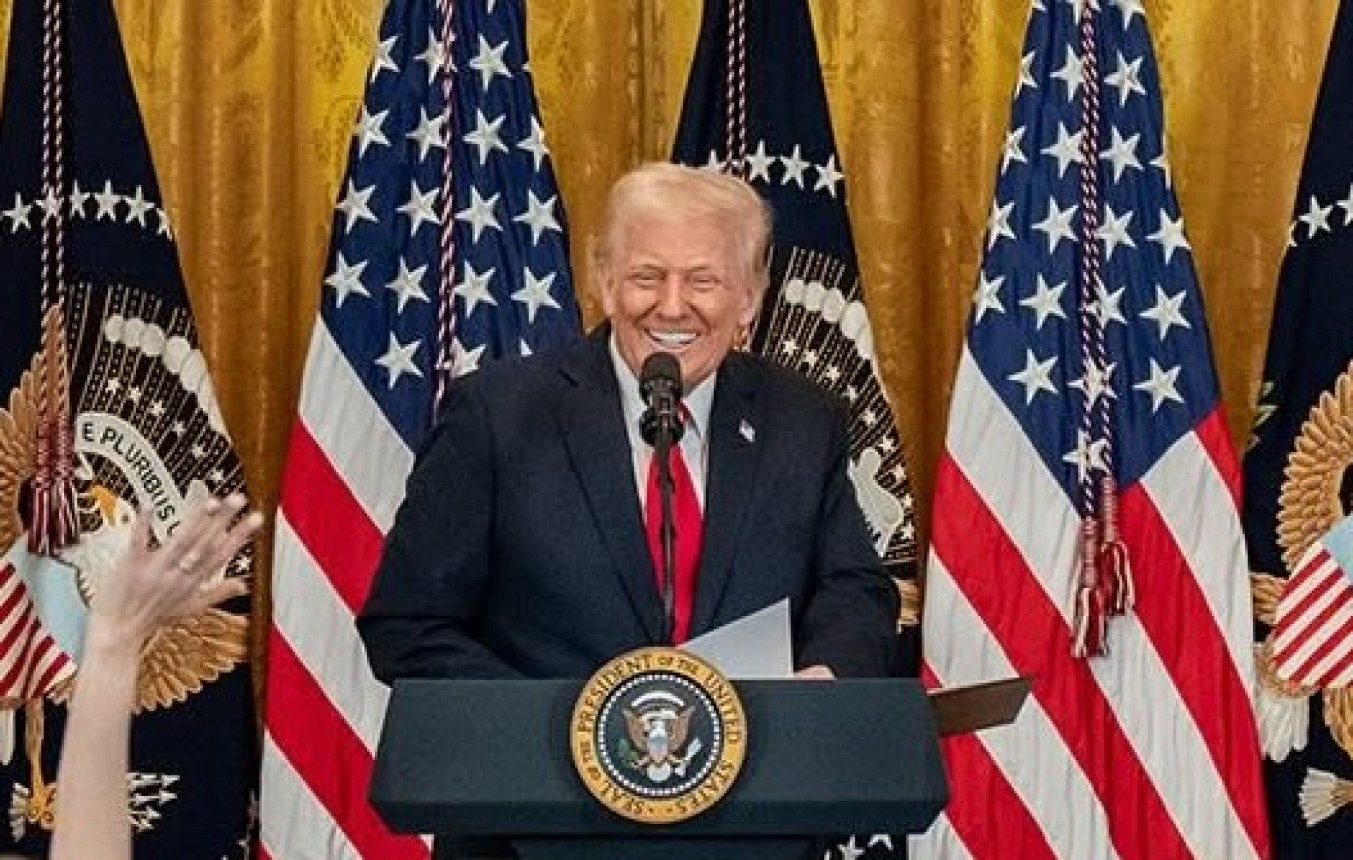 Seção 301: entenda como EUA investigarão as práticas comerciais do Brasil após decisão de Trump