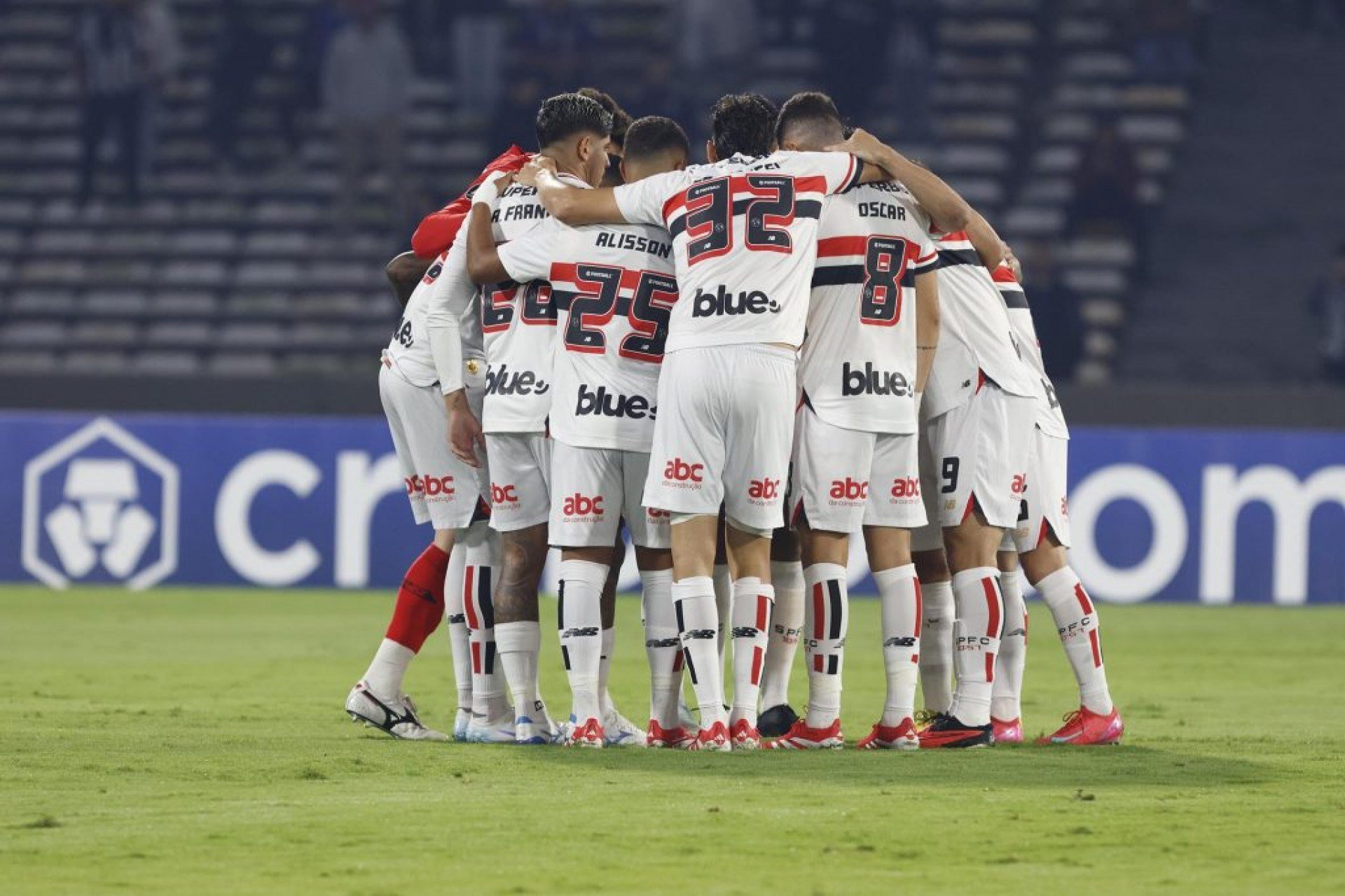 O time paulista tem bons números contra o time peruano