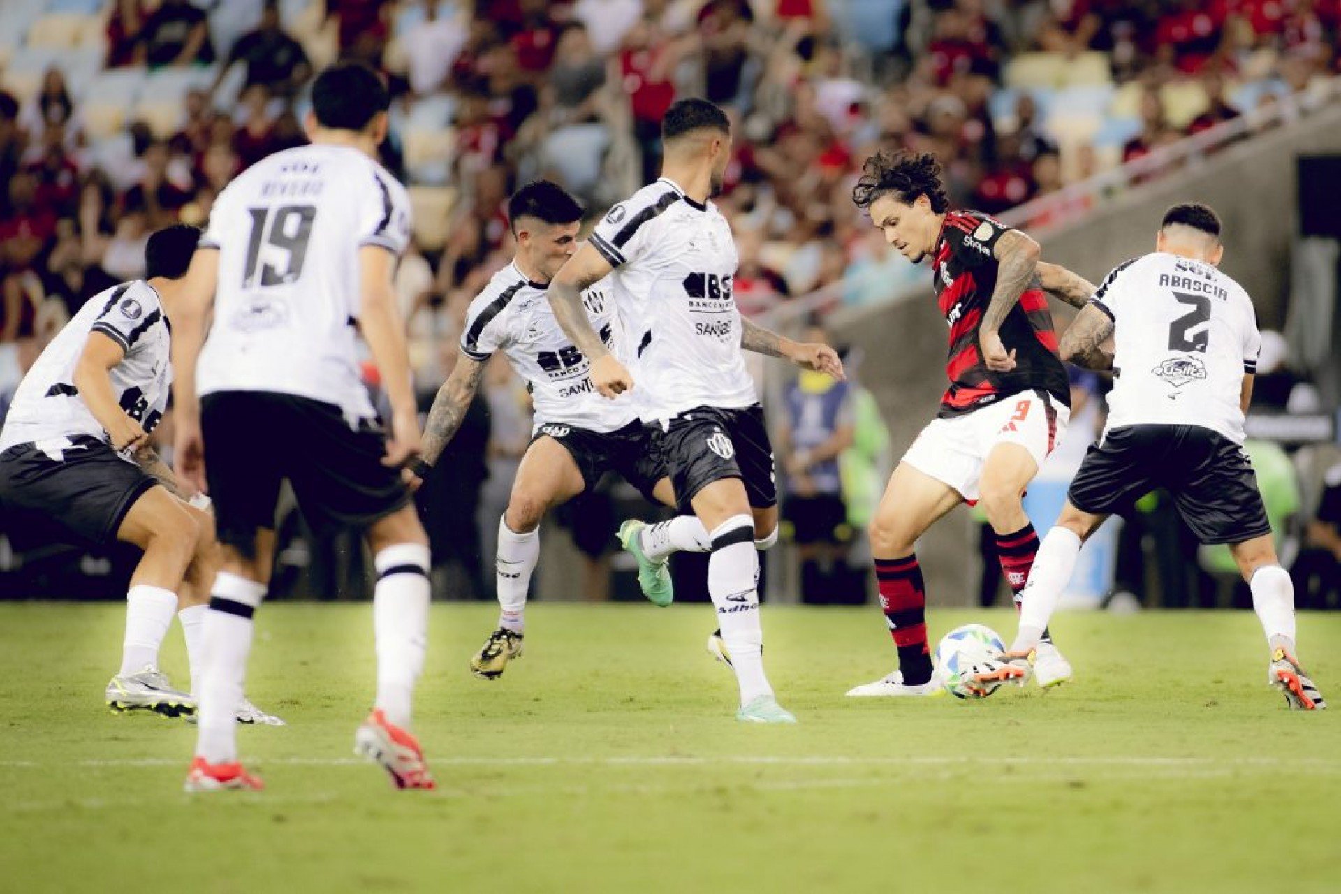 A equipe rubro-negra foi derrotada pelo Central Córdoba por 2 a 1, em uma partida válida pela Copa Libertadores 2025