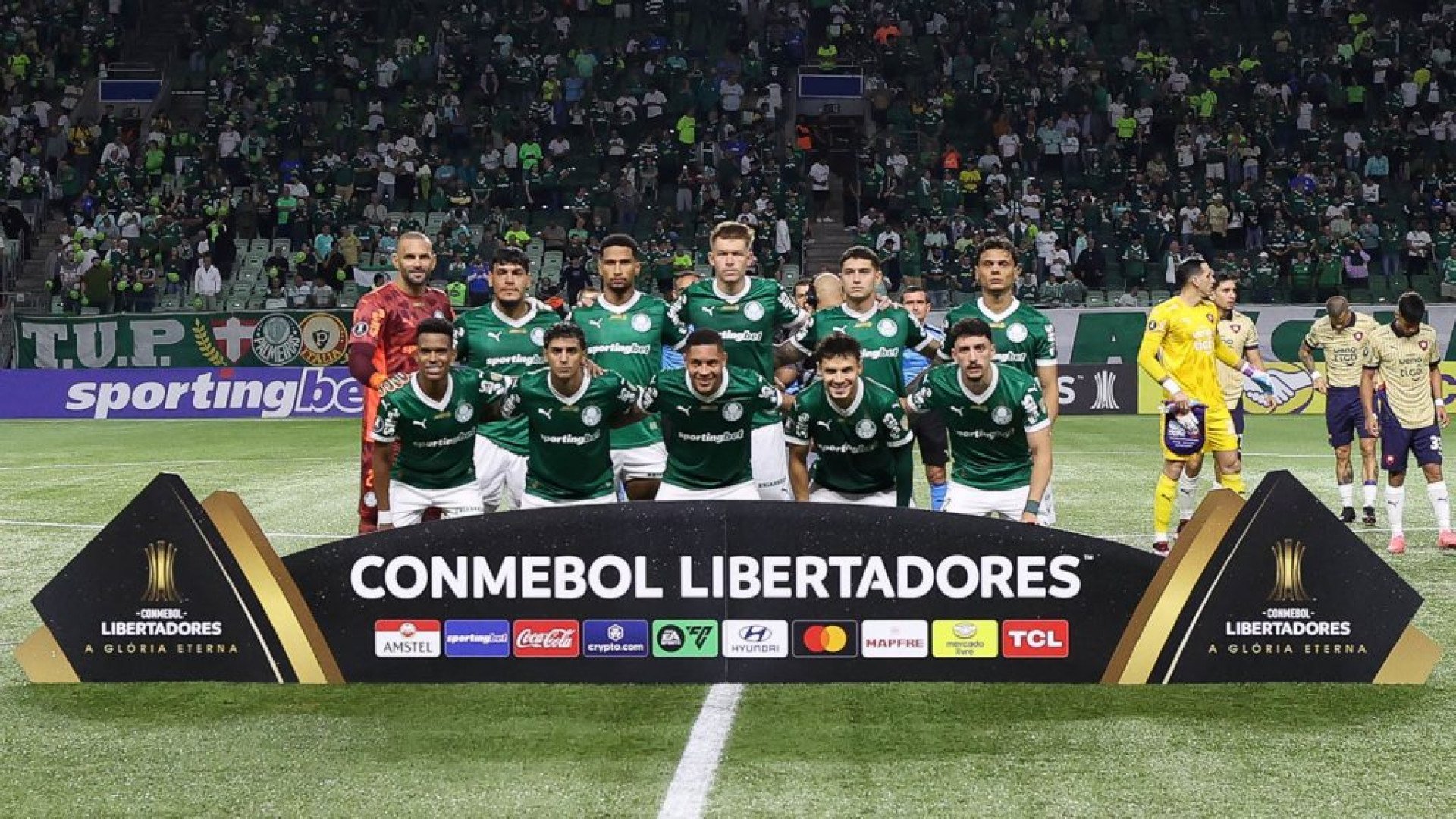 Palmeiras vence, conquista liderança do grupo na Libertadores mas pode ganhar mais um jogador no departamento médico.