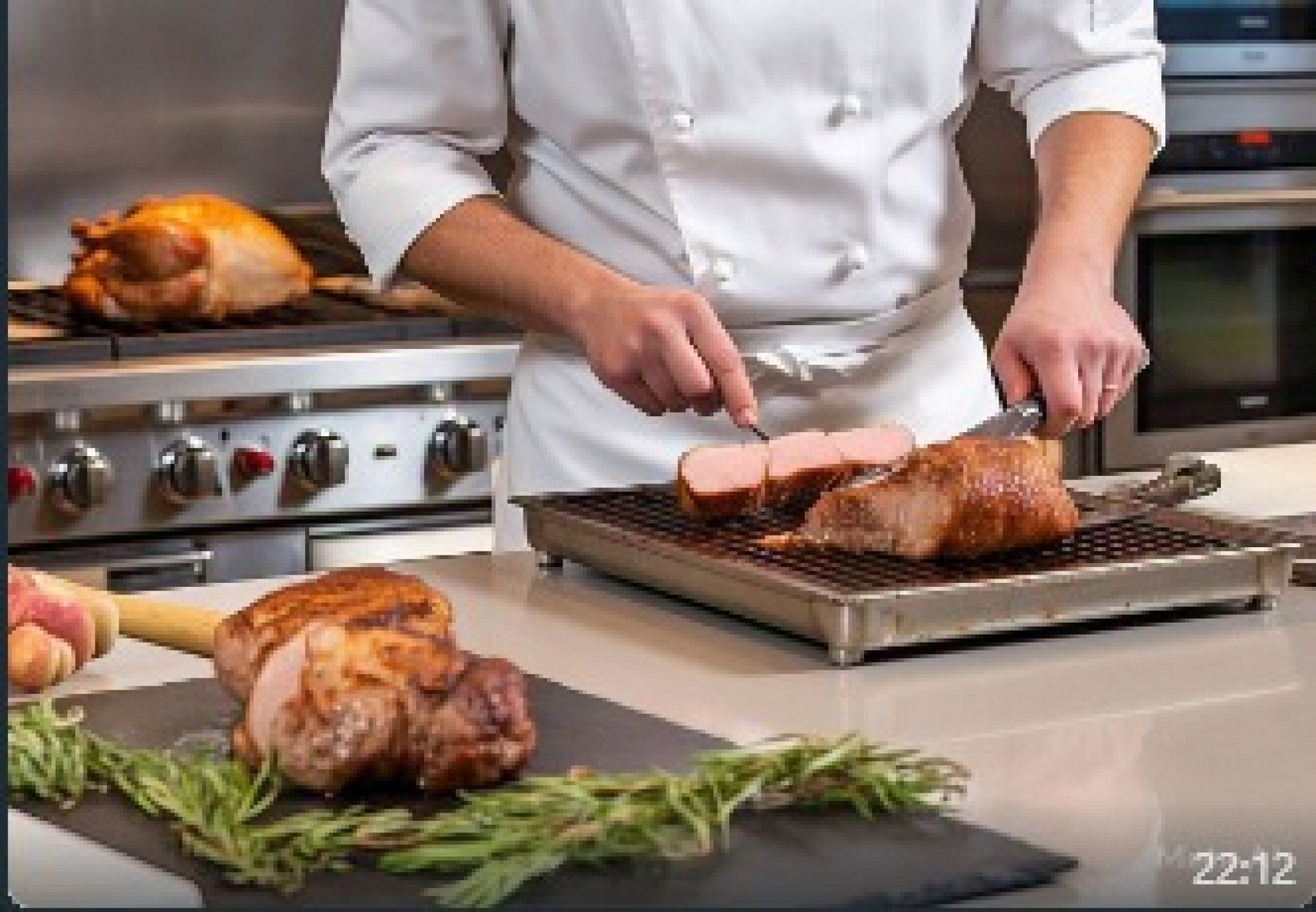 Pode comer carne no Sábado de Aleluia? Veja o que diz Igreja Católica