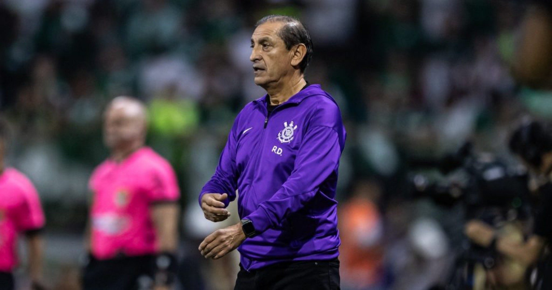 Sob o comando do Timão, o treinador argentino jamais havia perdido para o Palmeiras, tendo uma invencibilidade de 4 jogos. 