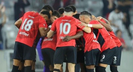 Jogadores do Athletico-PR