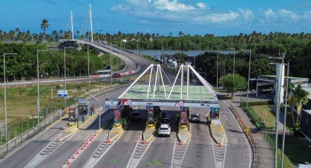 Expectativa é de 152 mil veículos nas rotas Rota dos Coqueiros e Rota do Atlântico durante o feriado prolongado