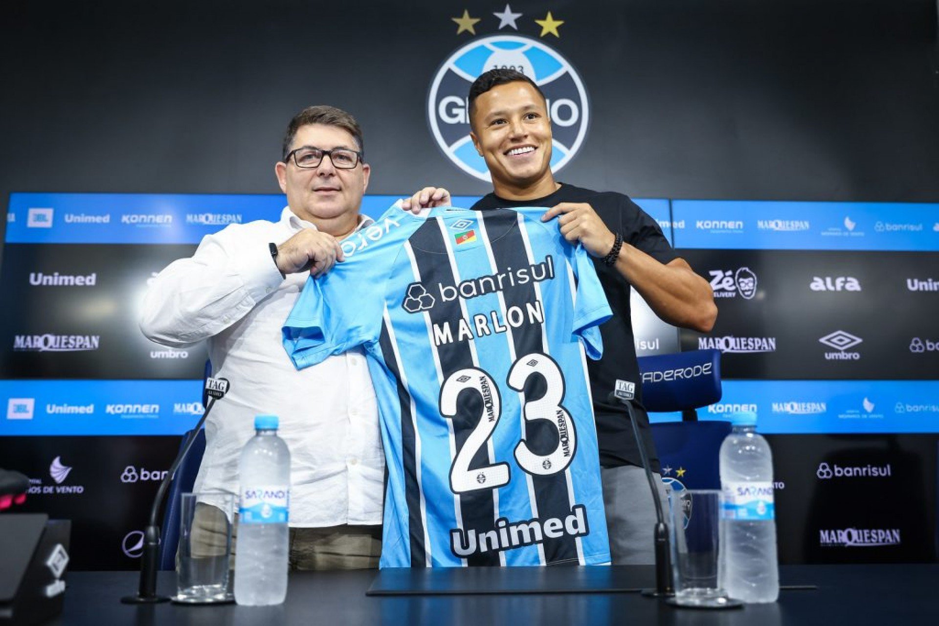 Novo reforço gremista estava no Cruzeiro desde 2023 e foi apresentado na tarde desta segunda-feira (14), no CT Luiz Carvalo, em Porto Alegre.