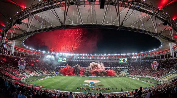 Torcida do Flamengo no Maracanã