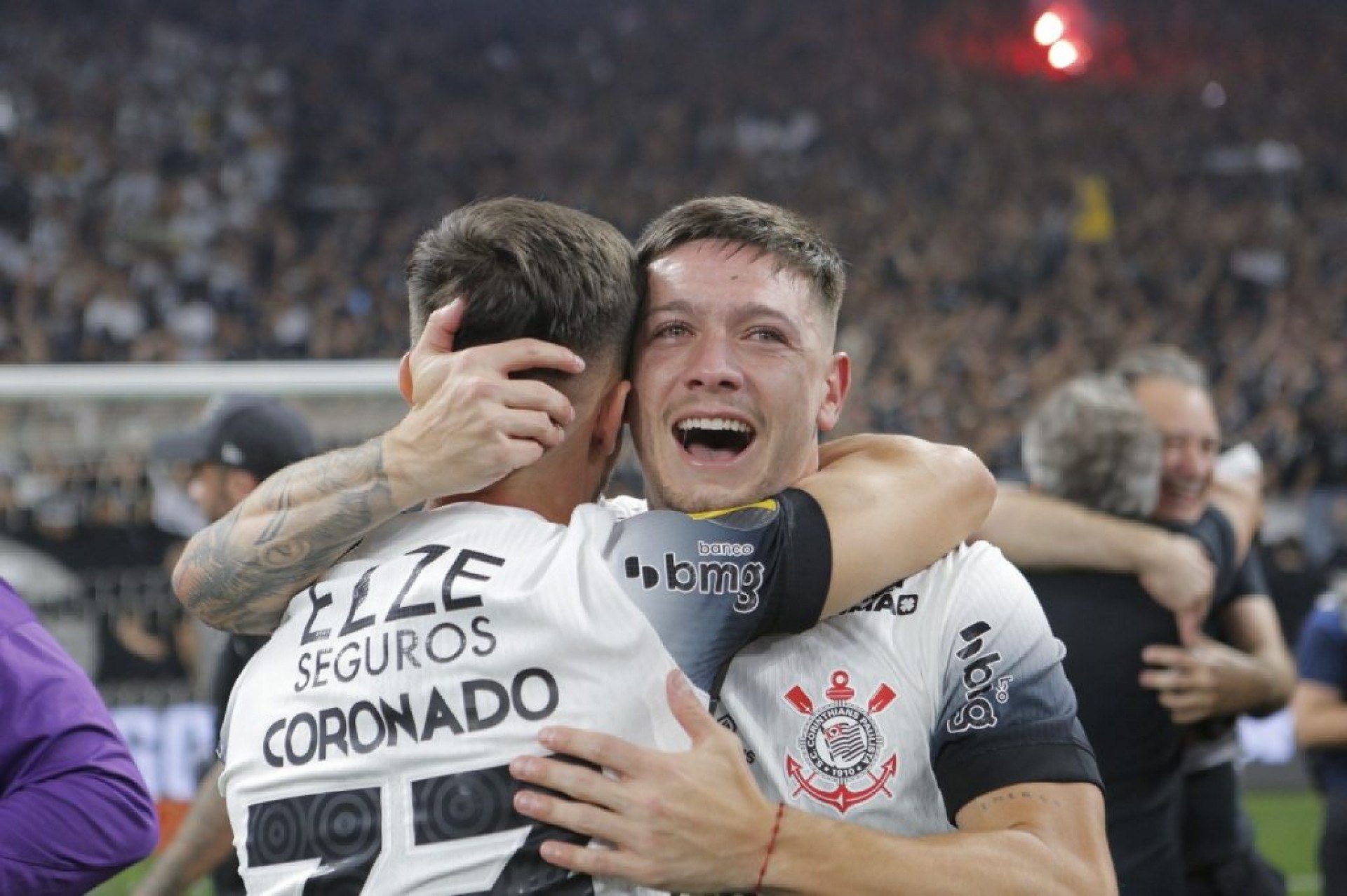 Meia do Corinthians lida com frustrações e recebe sondagens para sair do time