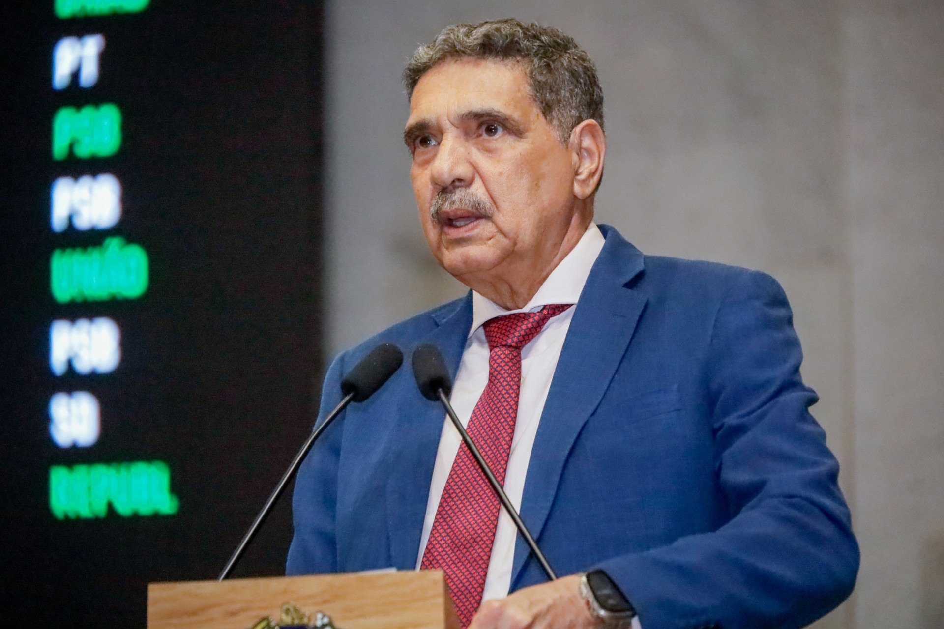 Foto da capa: Política