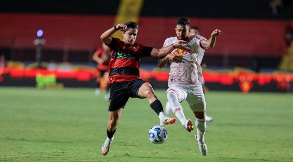 Lance do jogo entre Sport x Red Bull Bragantino pela 4ª rodada do Brasileirão