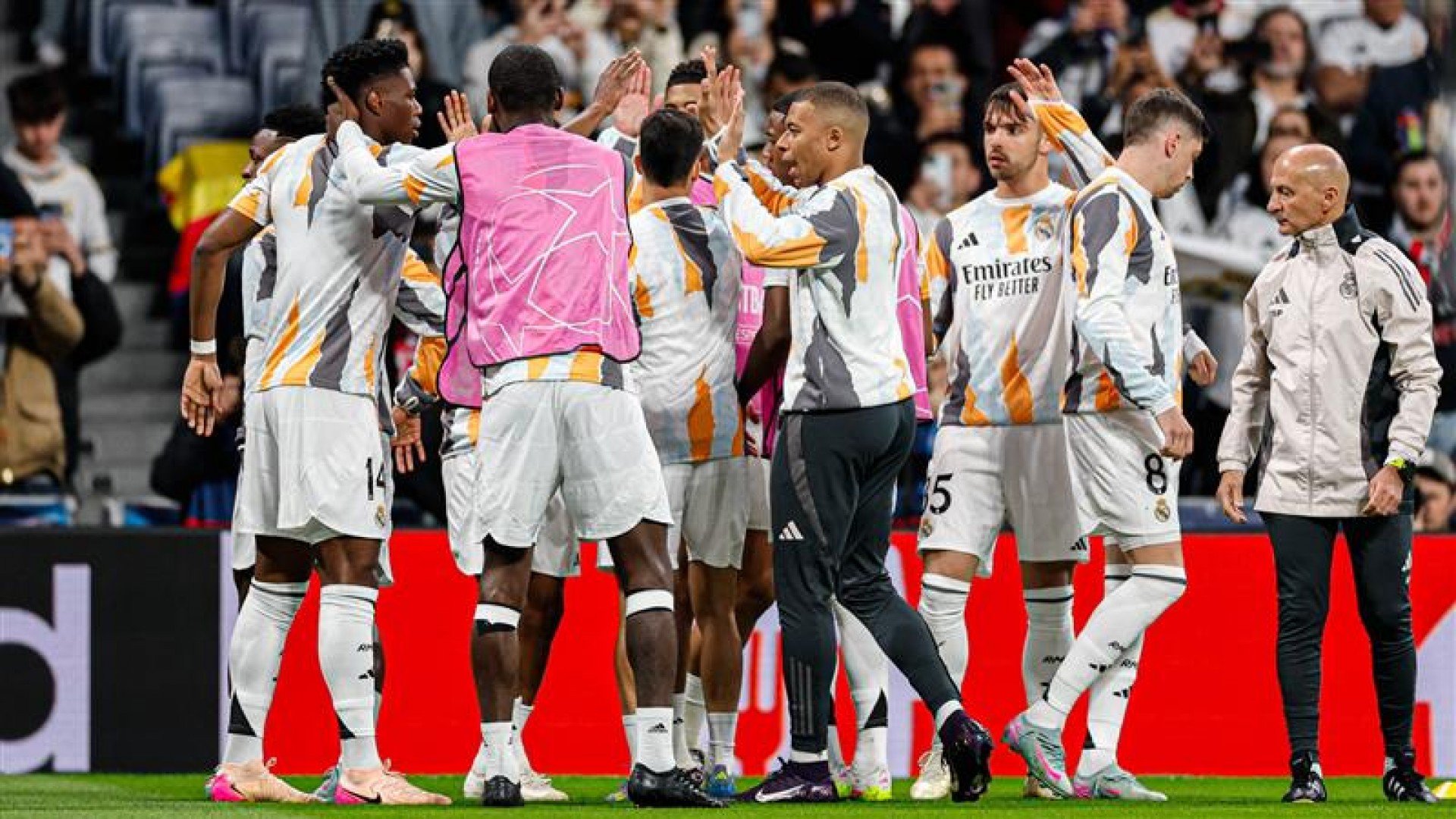 Real Madrid perde para o Arsenal e é eliminado nas quartas de final da Champions League