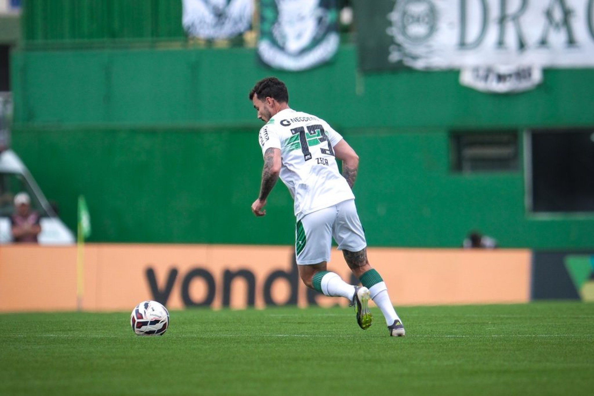Coritiba x Chapecoense: onde assistir ao vivo, horário e escalações