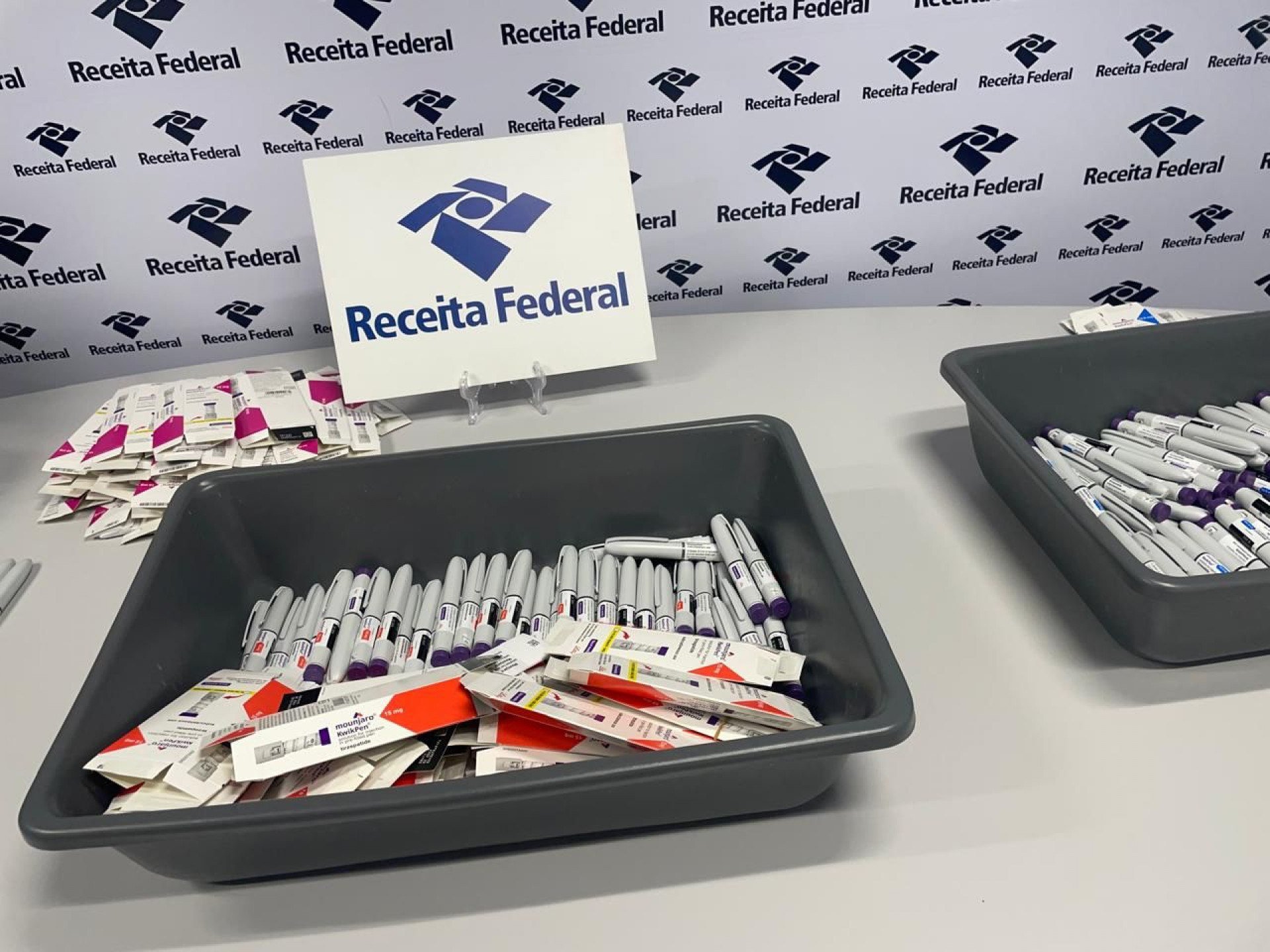 Receita Federal apreende nova carga de Mounjaro avaliada em R$ 800 mil no Aeroporto do Recife