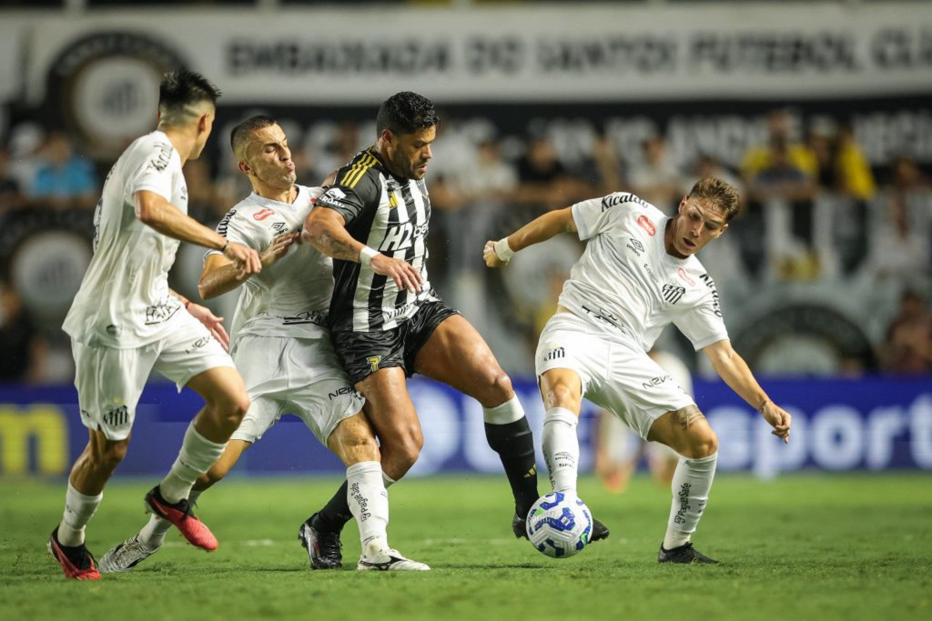 Galo ocupa a 19ª posição na tabela do Brasileirão e ainda não venceu no campeonato.