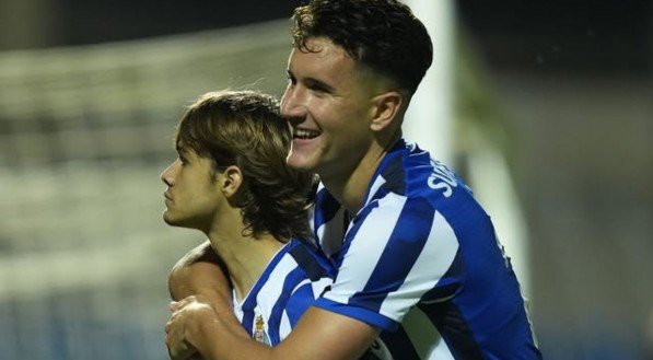 Jogadores do Porto comemoram gol