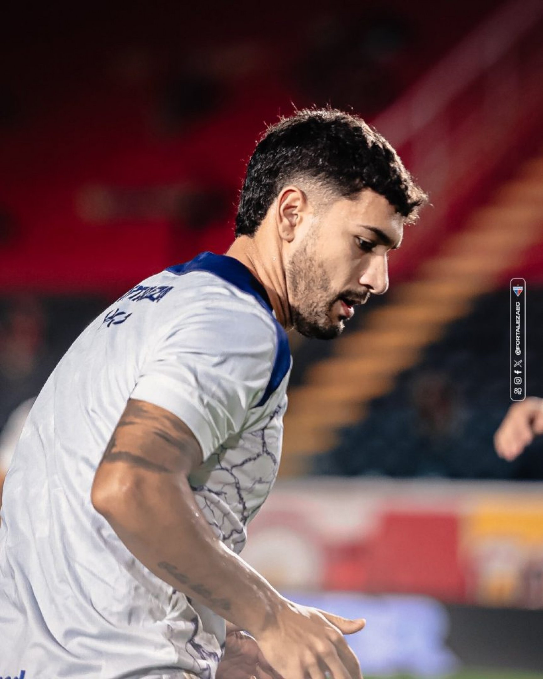 Tricolor cearense foi derrotado por 2 a 1 pelo Vitória na noite desta quarta-feira (16) no Barradão, em partida válida pela 4ª rodada do Brasileirão.