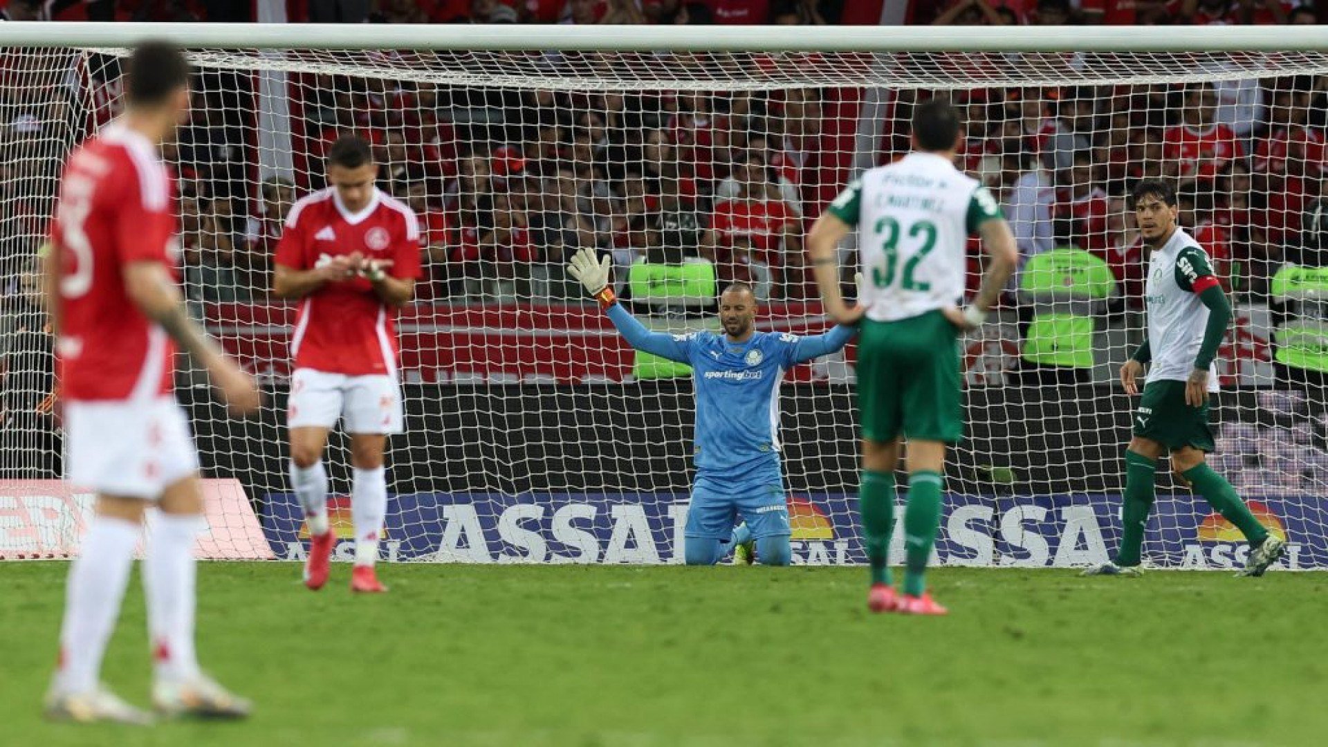 Resiliência Alviverde: Palmeiras vence o Internacional com gol de Torres e Weverton decisivo apesar de susto
