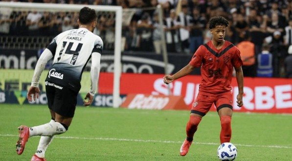 Sport perde para o Corinthians por 2 x 1 e segue sem vencer no Brasileirão