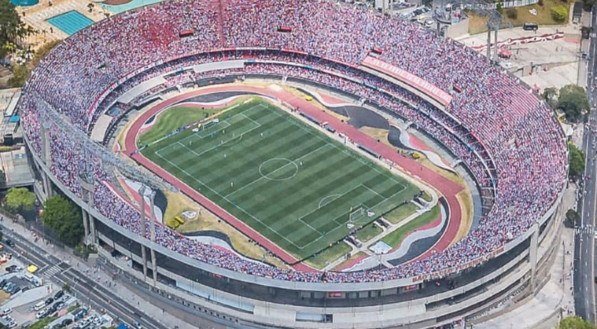 Imagem aérea do Morumbis lotado em jogo do São Paulo