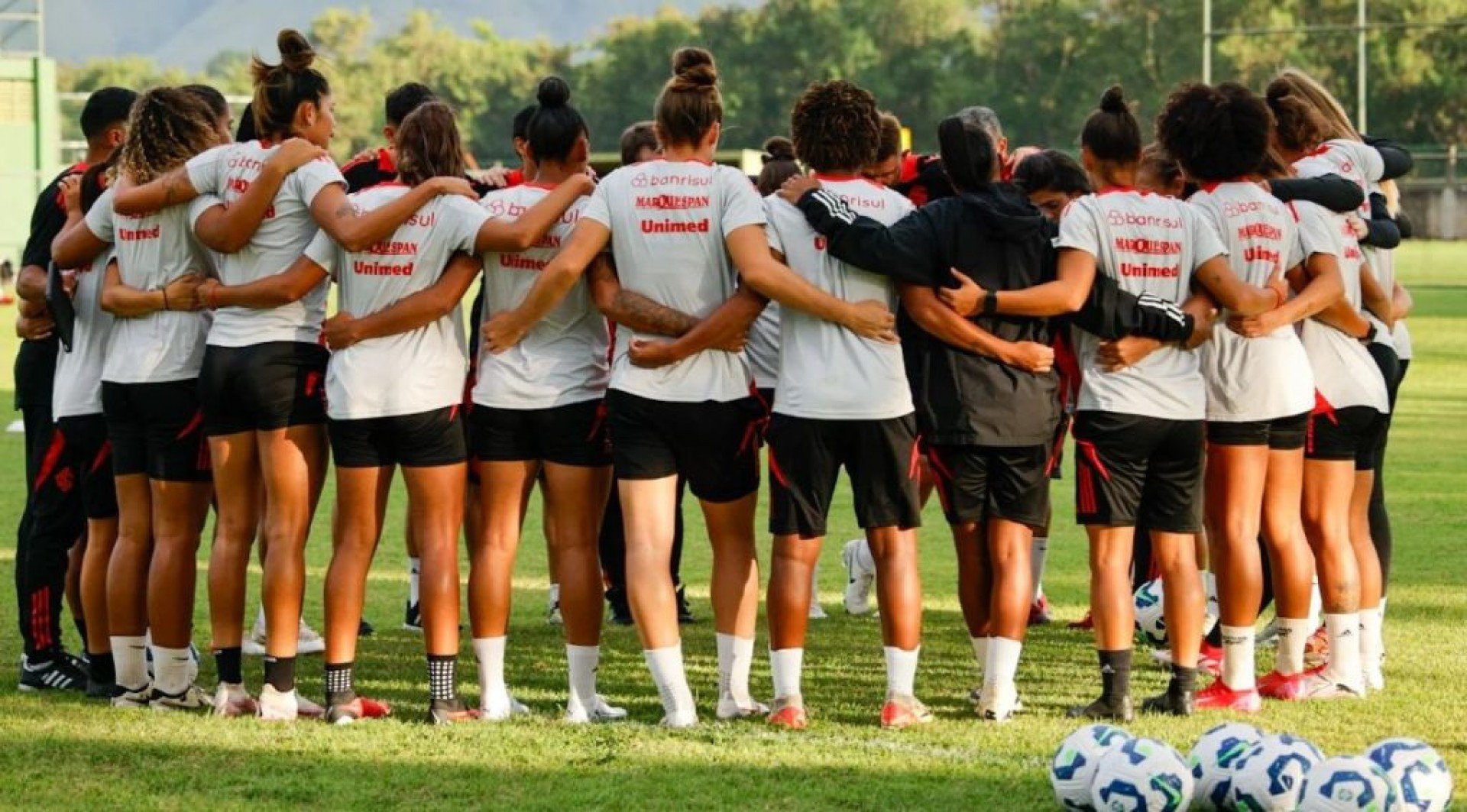 Gurias Coloradas visitam a Ferroviária em busca da primeira vitória no Brasileirão Feminino