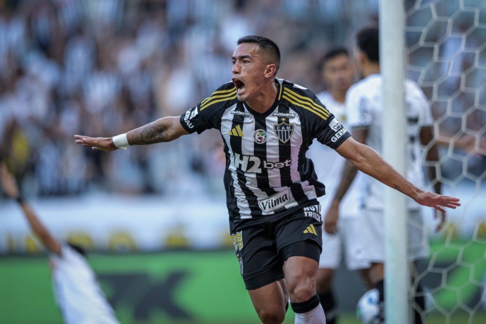 Com gol de Cuello, Galo se reencontra com vitórias