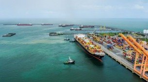 Segundo Castro, os produtos manufaturados, que j&aacute; t&ecirc;m dificuldades para competir nos EUA, tornam-se praticamente invi&aacute;veis no mercado americano