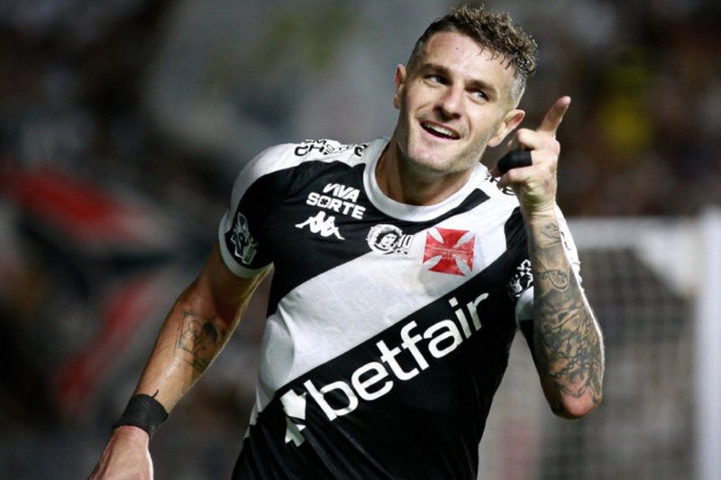 Pablo Vegetti comemora gol pelo Vasco da Gama