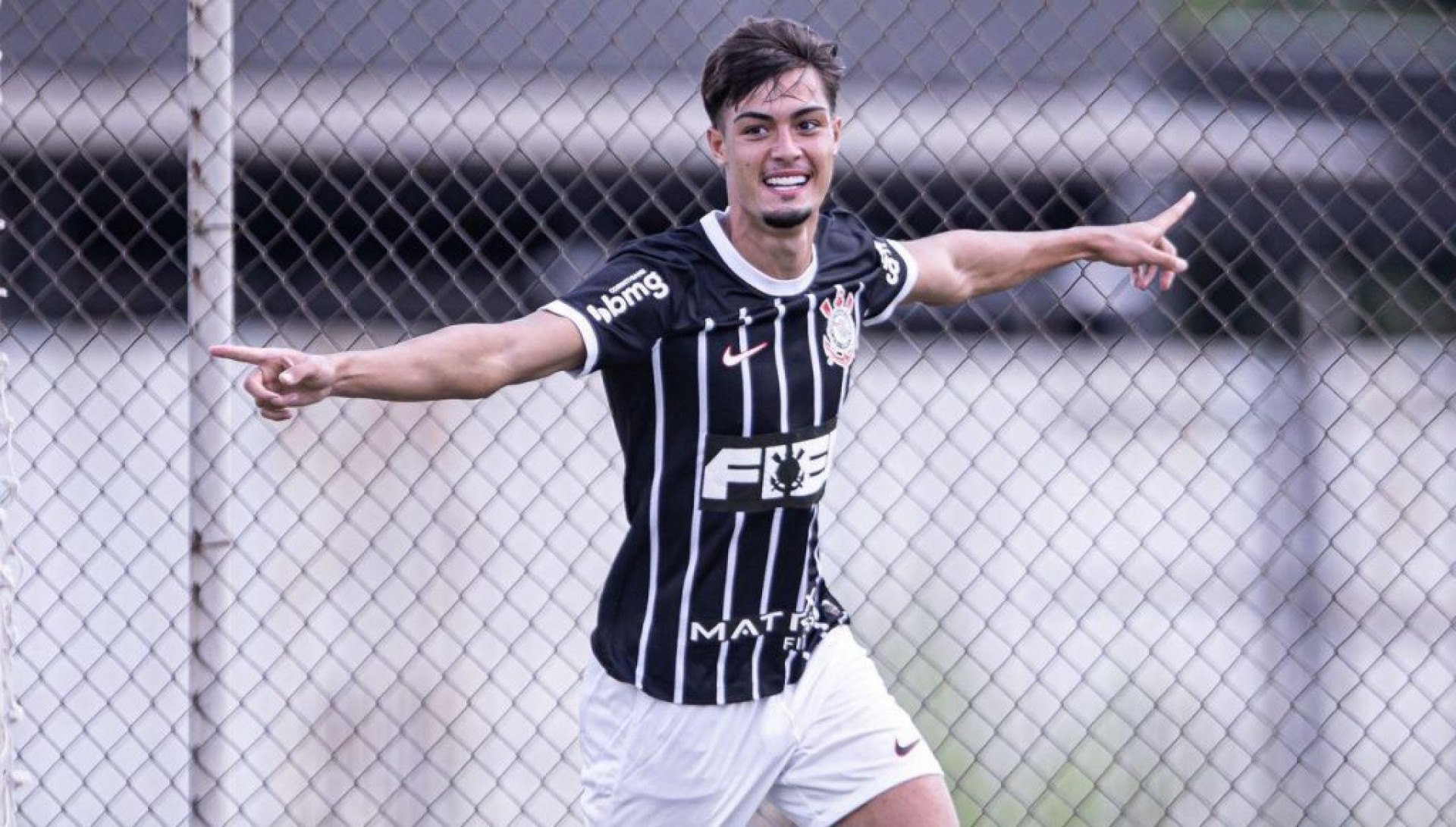 Atacante começou a temporada com fase goleadora e busca se firmar 