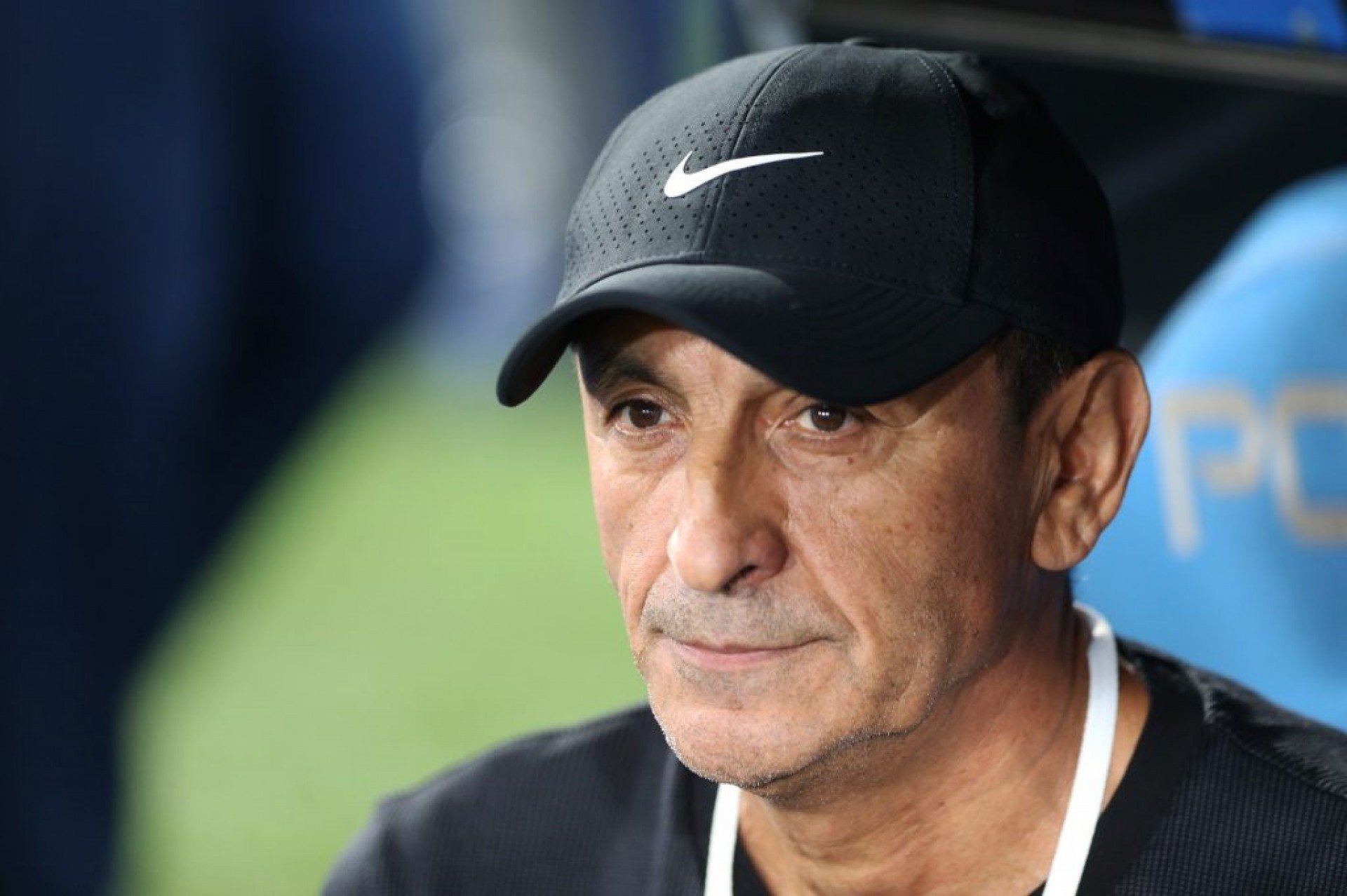 De acordo com o Portal De Olho no Peixe, responsável pela informação, o nome do treinador argentino não é uma unanimidade dentro do clube.
