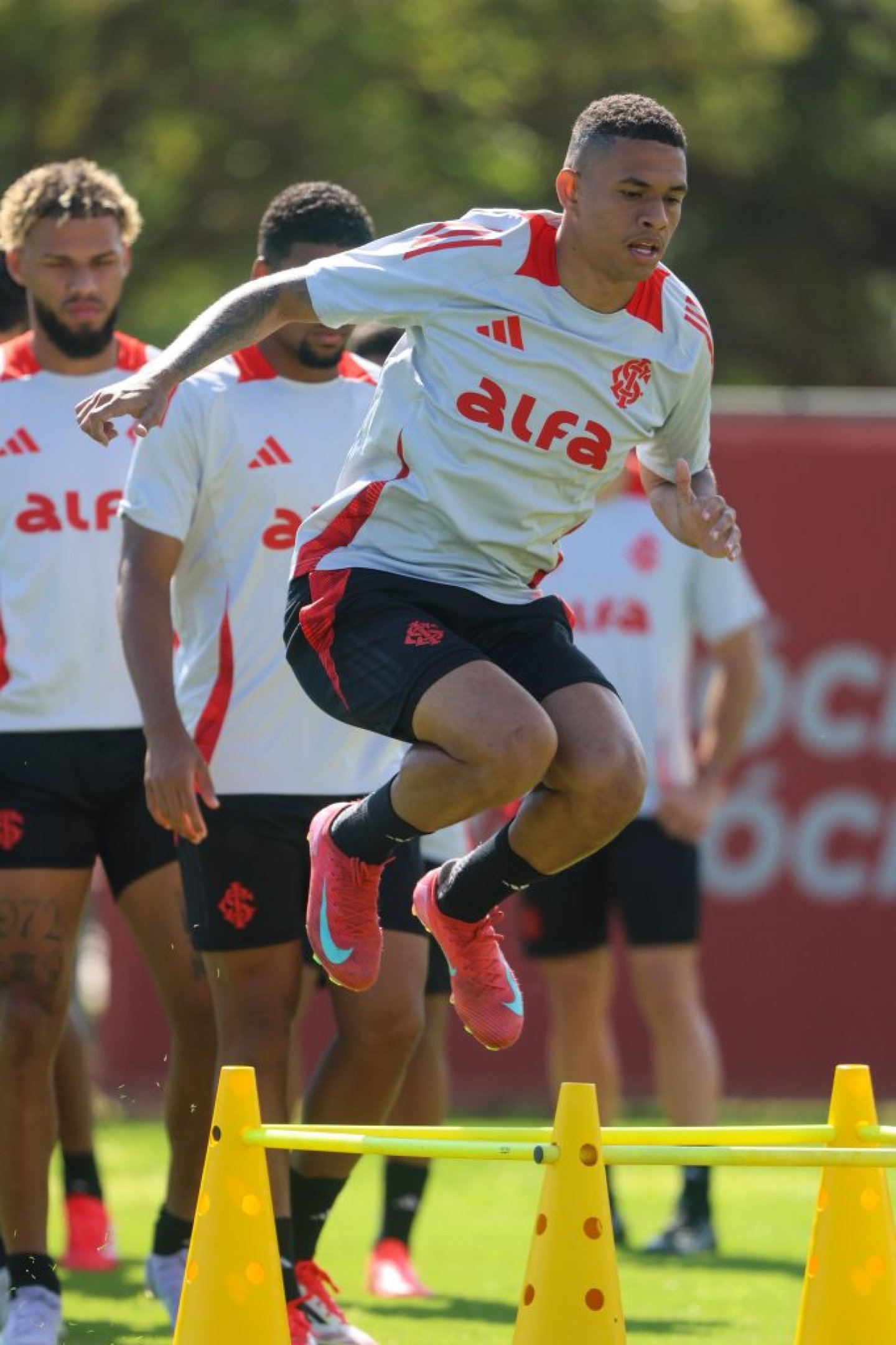 Colorado entra em campo nesta terça-feira (22) diante da equipe uruguaia, pela Libertadores. A bola rola às 21h30 no Beira-Rio.