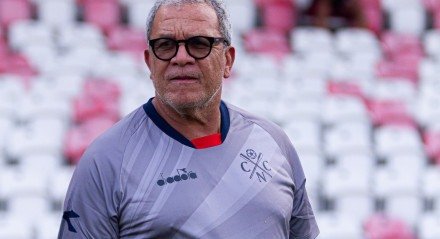 Hélio dos Anjos, técnico do Náutico