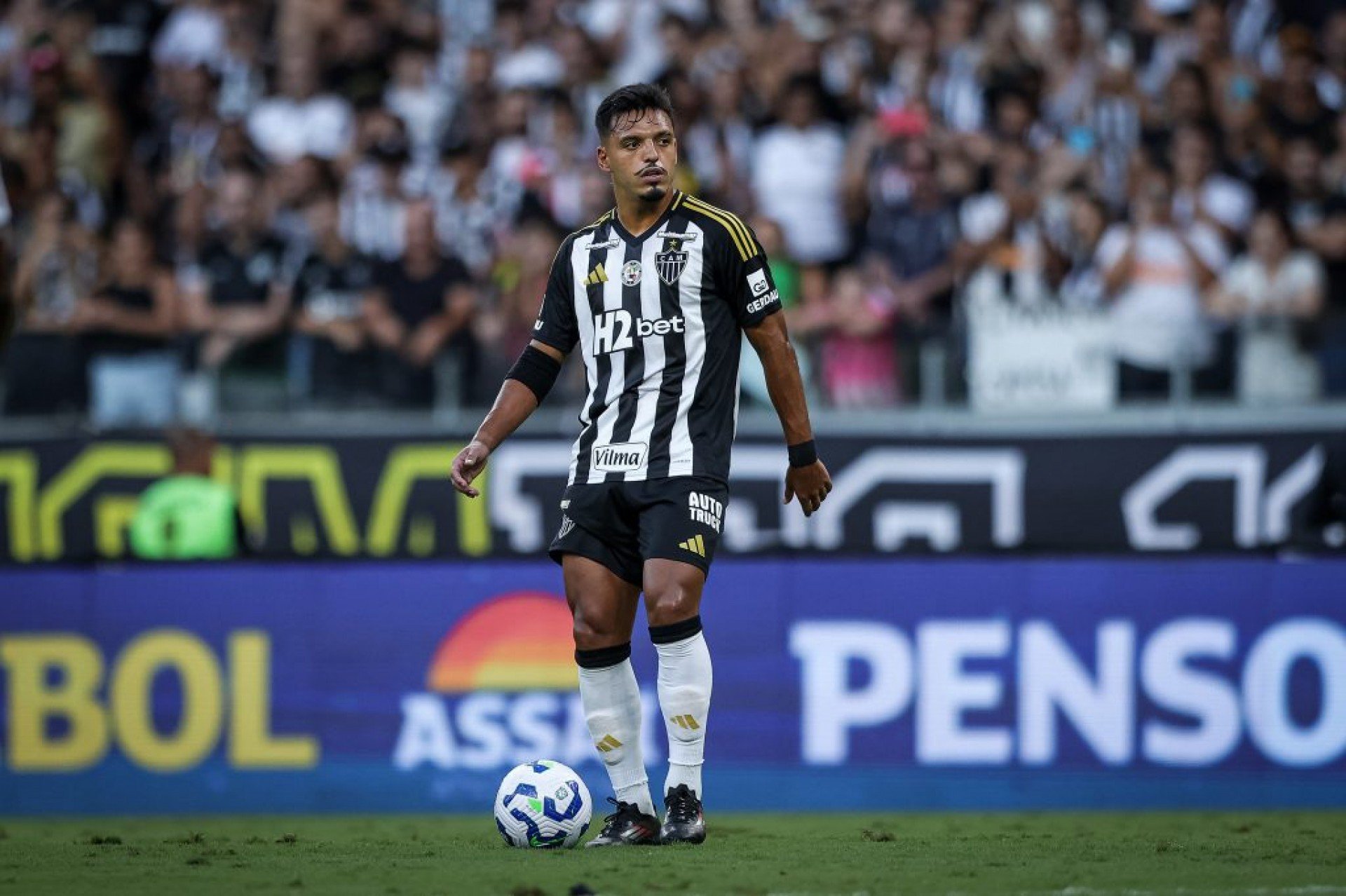O meia deixou a partida contra o Caracas, nesta quarta (23), pela Sul-Americana, ainda no primeiro tempo e deve ser reavaliado em BH.