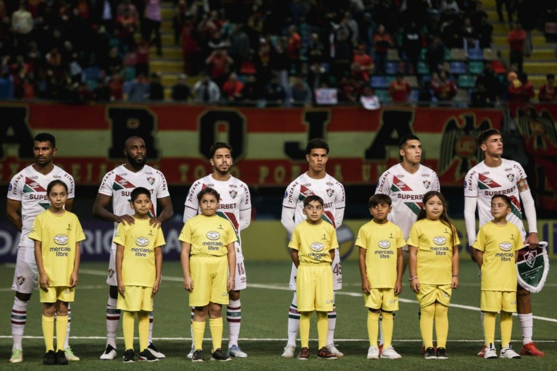 Em partida válida pela fase de grupos da Copa Sul-Americana, o Fluminense ficou no empate por 1 a 1 com o Unión Española, no Estádio Bicentenário La Florida, no Chile.