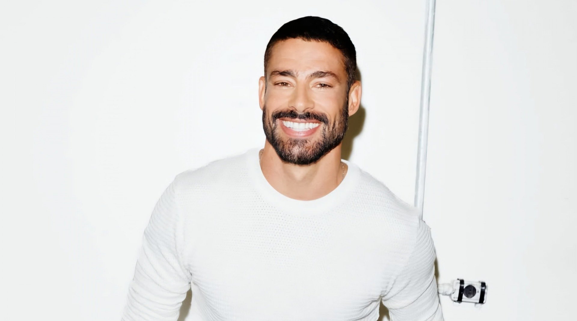Cauã Reymond revela que passou mal antes de participar do Domingão com Huck: "Piriri"