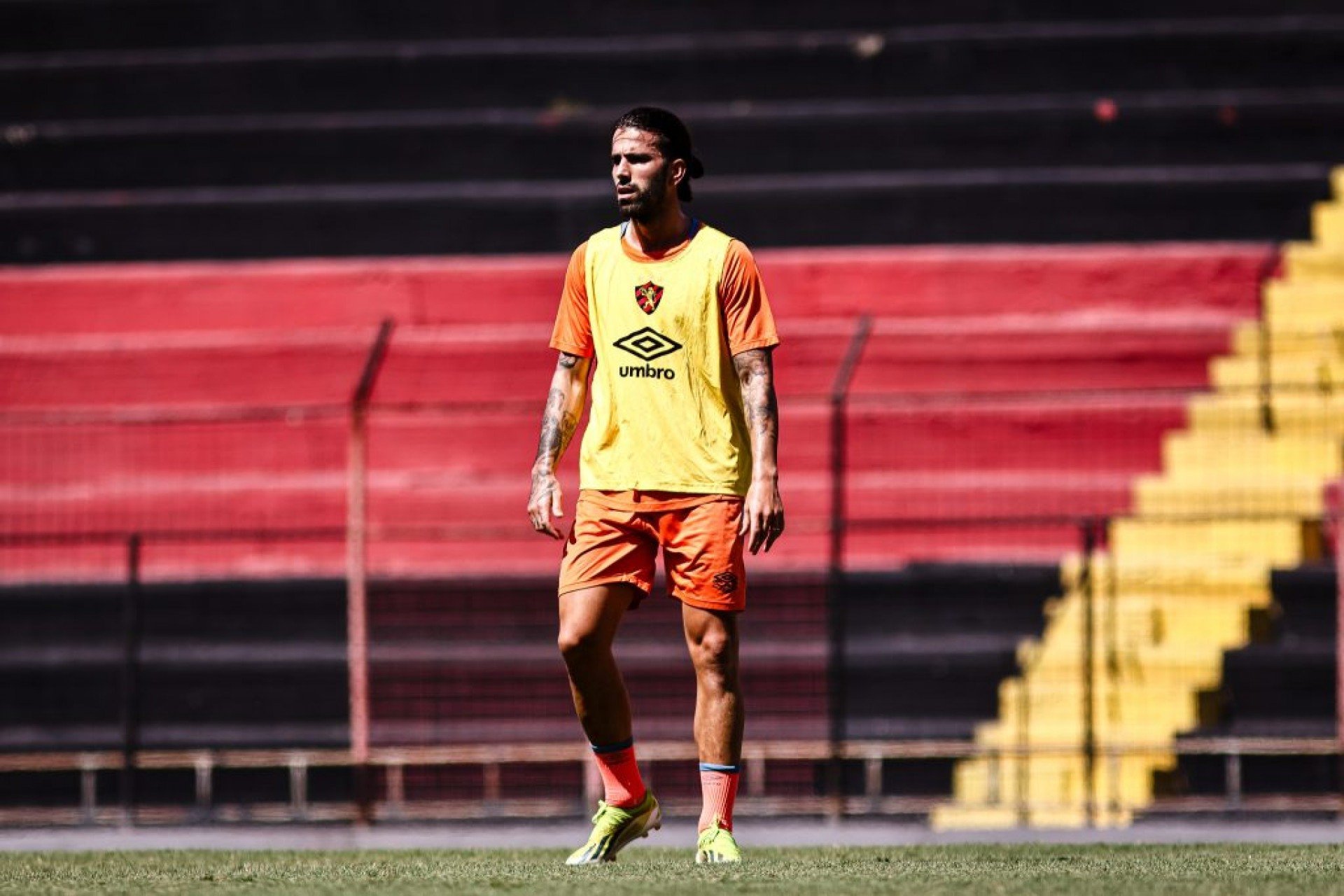 Jogador voltou a sentir desconforto na coxa. Ele também ficou de fora do duelo contra o Red Bull Bragantino pelo mesmo motivo.