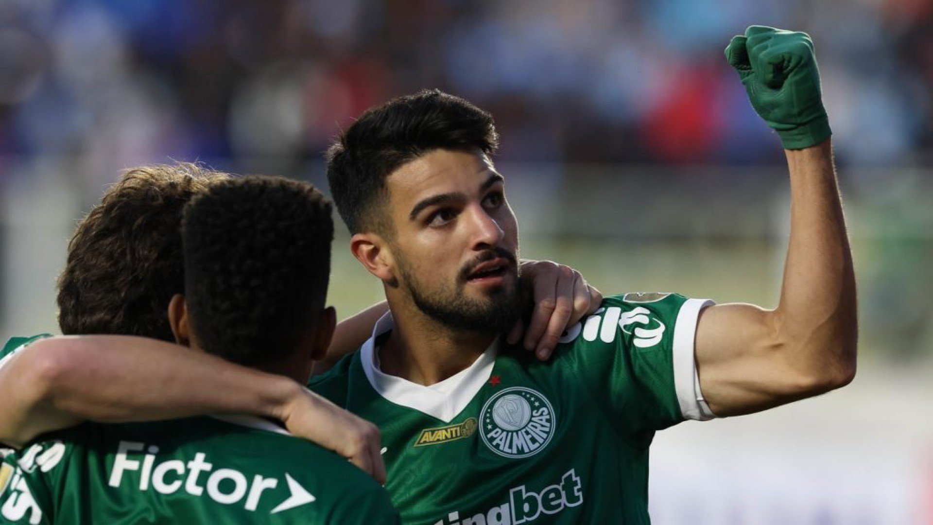 Fora de casa, o Verdão venceu a altitude com gols de Flaco López, Estêvão e Maurício, e garantiu a liderança do Grupo G, com 9 pontos, na Libertadores