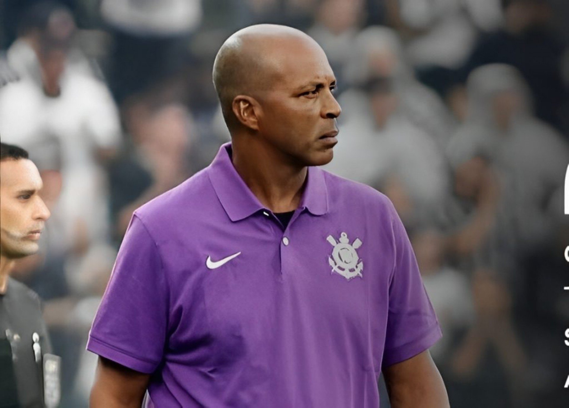 Orlando Ribeiro evitou "condenar" zagueiro em coletiva sobre a vitória do Corinthians contra o Racing-URU, em Itaquera