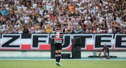 Thiago Galhardo, atacante do Santa Cruz