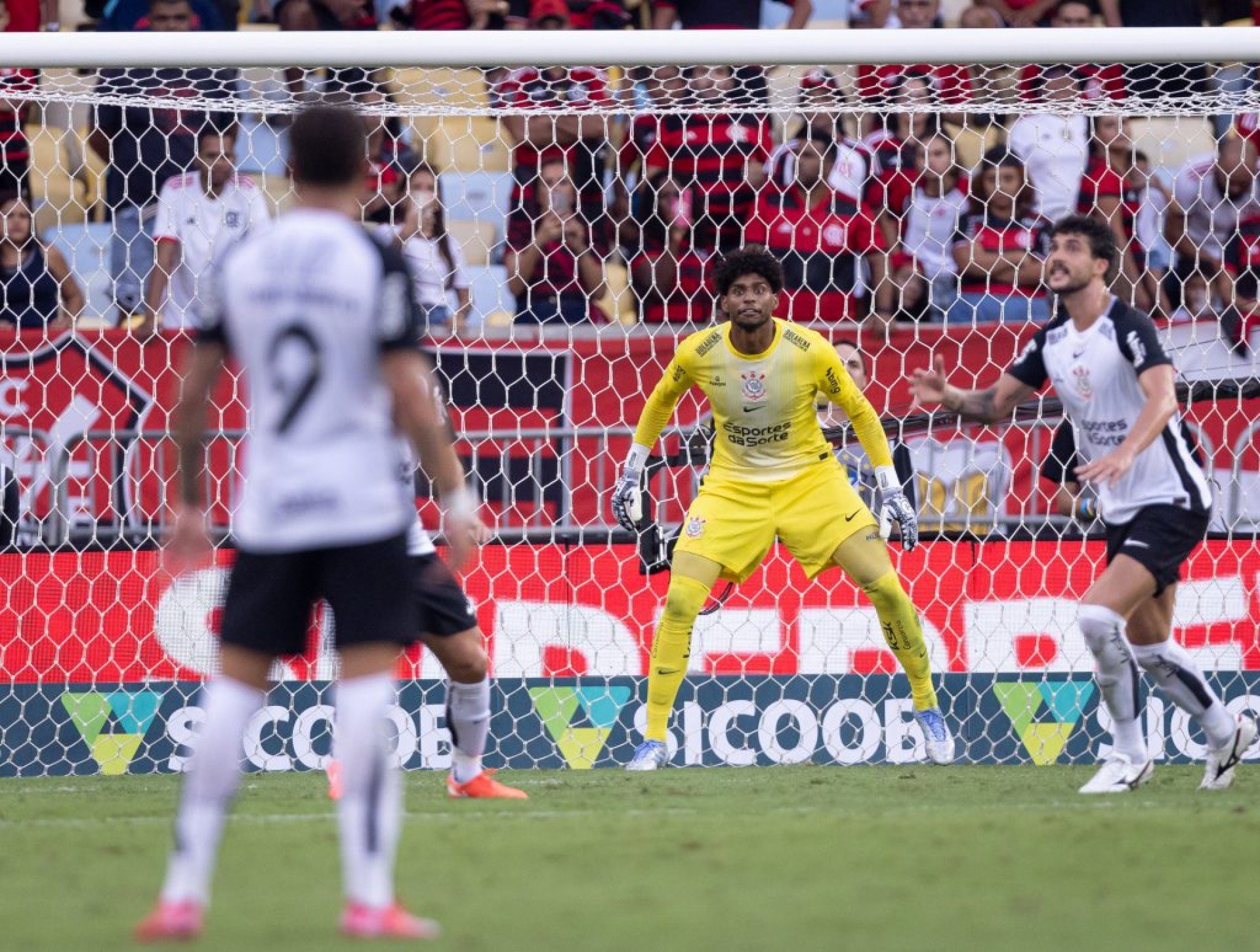 Novo técnico do Corinthians, Dorival Júnior terá a missão de corrigir a defesa mais vazada da Série A após derrota para o Flamengo.