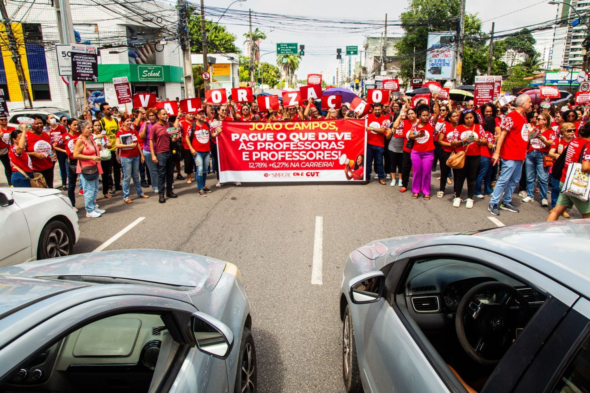 Foto da capa: Enem e Educação