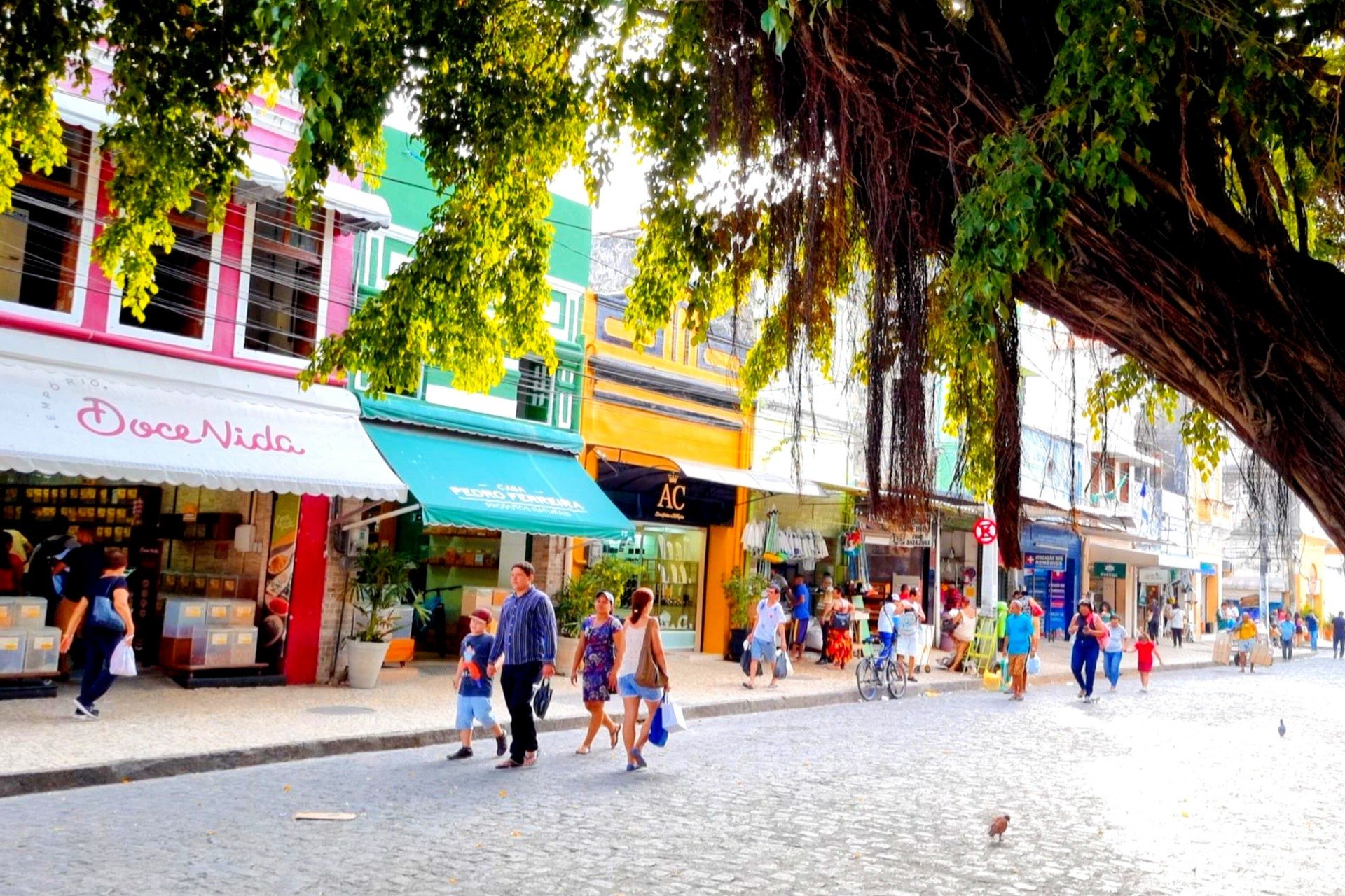 Imagem do comércio- Saiba o que vai abrir e neste feriado do dia do Trabalhador